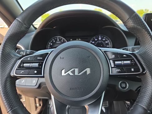 Used 2023 Kia Forte GT-Line w/ GT-Line Premium Package FWD image 23