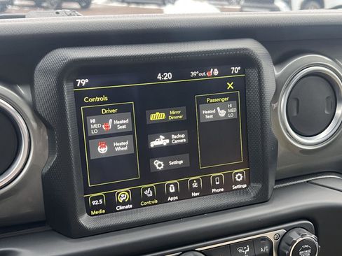 Used 2021 Jeep Gladiator Overland image 24