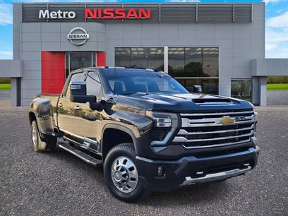 Used 2025 Chevrolet Silverado 3500 High Country w/ Technology Package