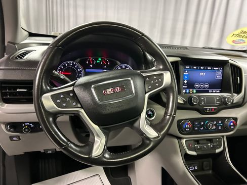 Used 2022 GMC Terrain SLT image 15