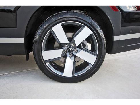 Used 2024 Hyundai Santa Fe Limited image 31