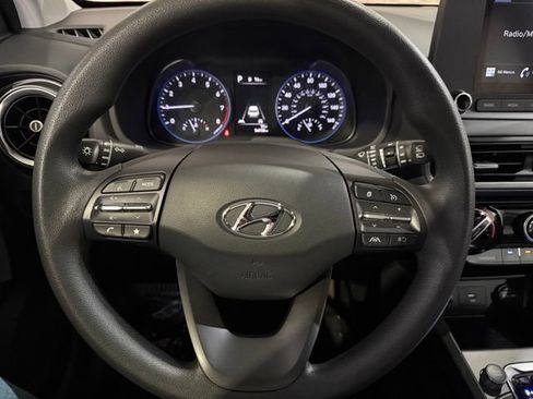 Used 2022 Hyundai Kona SEL AWD/4WD image 17