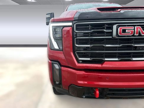 Used 2024 GMC Sierra 2500 AT4 w/ AT4 Premium Plus Package image 10