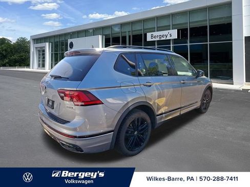 Certified 2022 Volkswagen Tiguan SE R-Line AWD/4WD image 5