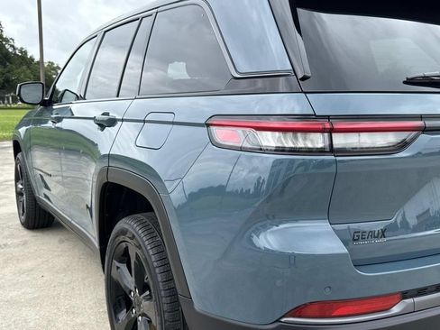 New 2026 Jeep Grand Cherokee Limited RWD image 10