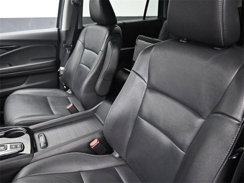 Used 2022 Honda Pilot Touring image 15