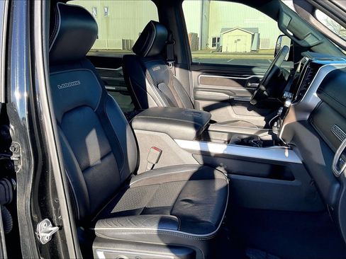 Used 2019 RAM 1500 Laramie image 8