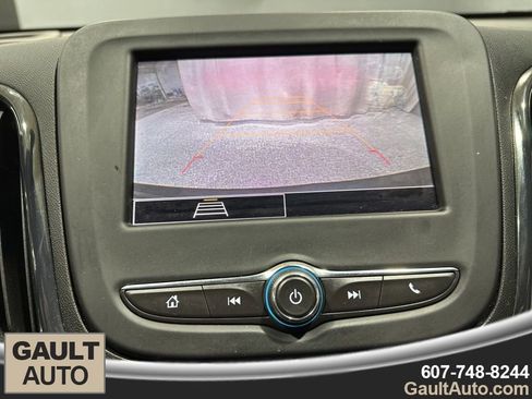 Used 2022 Chevrolet Equinox RS image 11