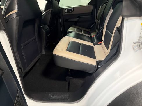 Used 2024 Ford Bronco Wildtrak AWD/4WD image 47