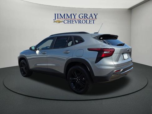 New 2026 Chevrolet Trax ACTIV w/ Driver Confidence Package FWD image 3