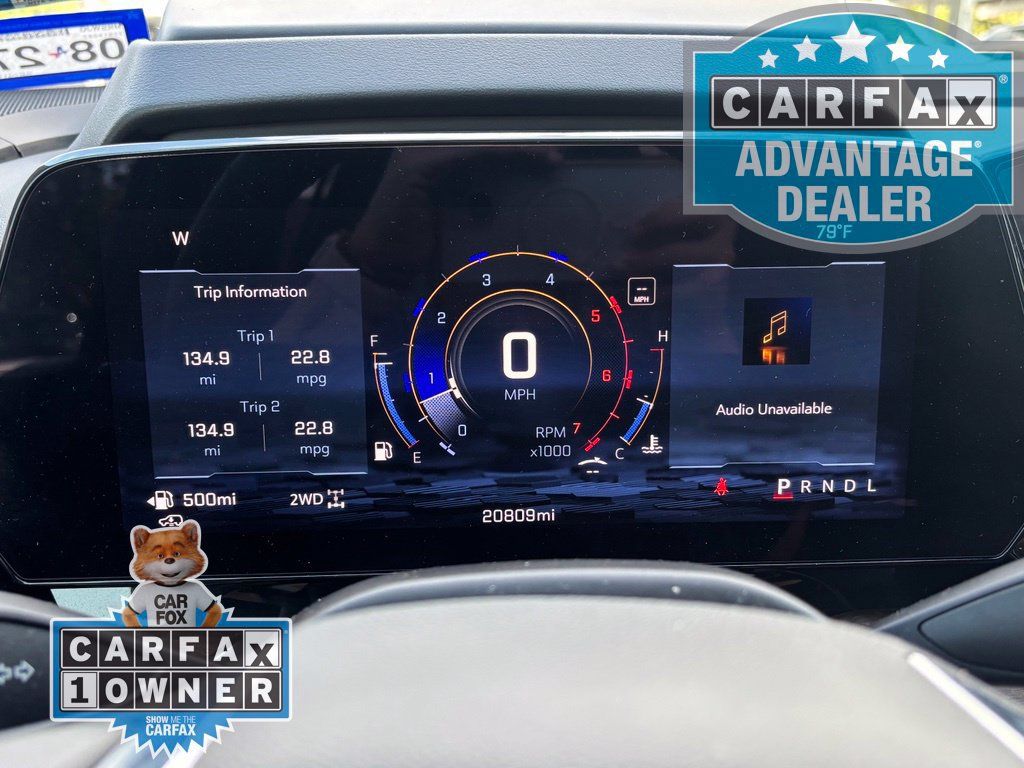 Used 2025 Chevrolet Suburban High Country AWD/4WD image 16
