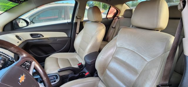 Used 2014 Chevrolet Cruze LT w/ RS Package FWD image 5
