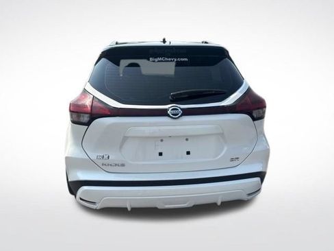 Used 2021 Nissan Kicks SR FWD image 4