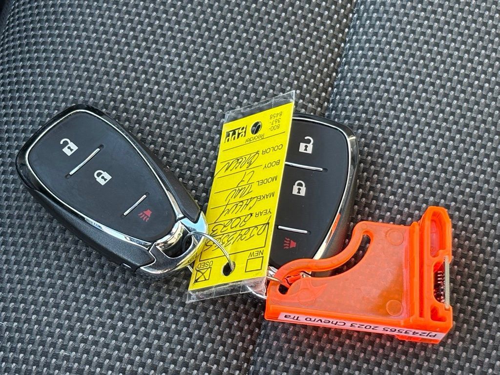 Used 2023 Chevrolet Traverse LT FWD image 29