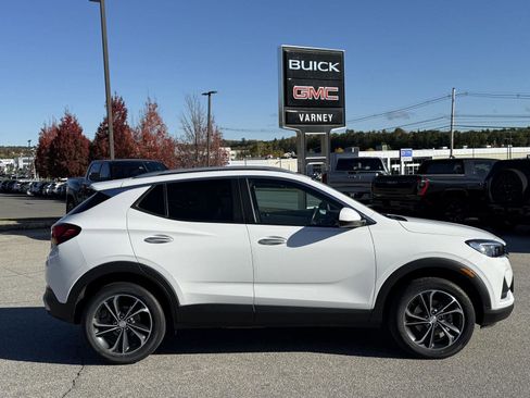 Used 2022 Buick Encore GX Select image 4