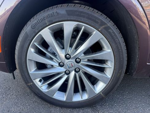 Used 2025 Buick Envision Avenir image 5