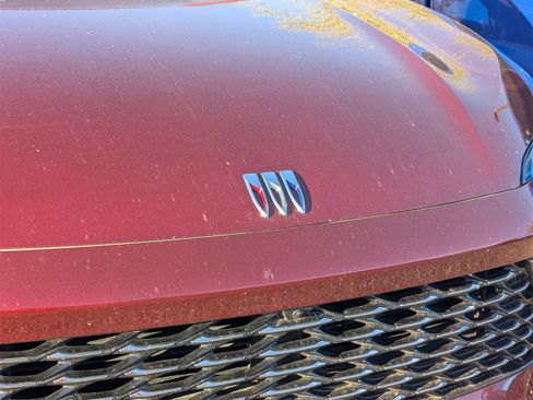 Used 2024 Buick Envision Avenir image 4