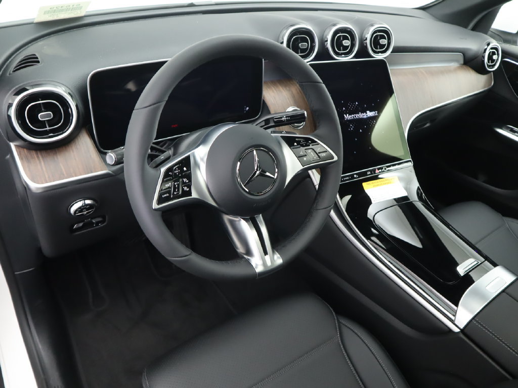 Certified 2026 Mercedes-Benz GLC 300 image 10