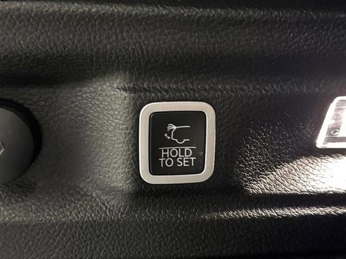 Used 2024 Jeep Grand Cherokee L Summit image 16