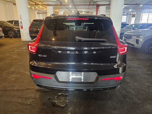 Certified 2024 Volvo XC40 B5 Plus w/ Protection Package Premier AWD/4WD image 3
