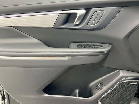 New 2026 Buick Enclave Preferred image 21