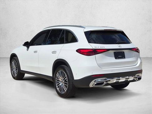Used 2026 Mercedes-Benz GLC 300 image 8