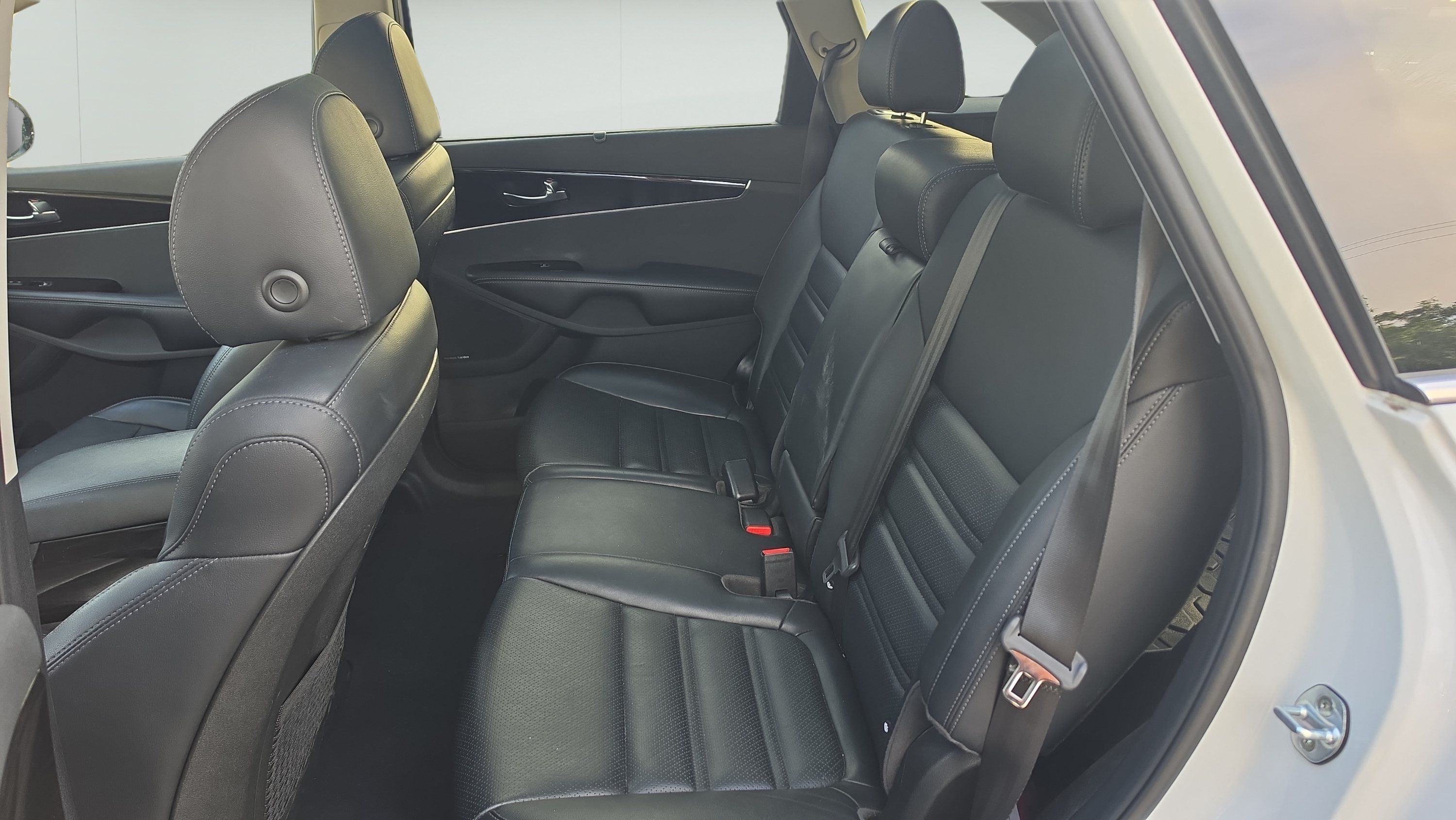 Used 2019 Kia Sorento EX w/ EX Touring Package FWD image 21