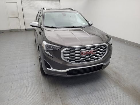 Used 2019 GMC Terrain Denali w/ Advanced Safety Package FWD image 14