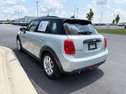 Used 2016 MINI Cooper 4-Door Hardtop FWD image 6