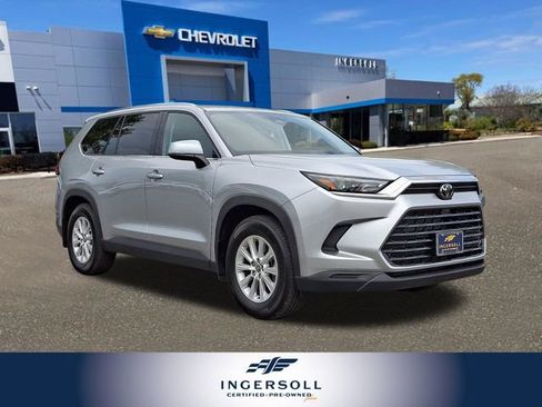 Used 2025 Toyota Grand Highlander AWD image 1