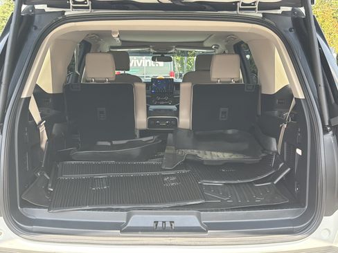 Used 2022 Ford Expedition XLT AWD/4WD image 22