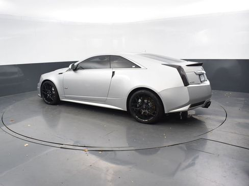 Used 2011 Cadillac CTS V image 3