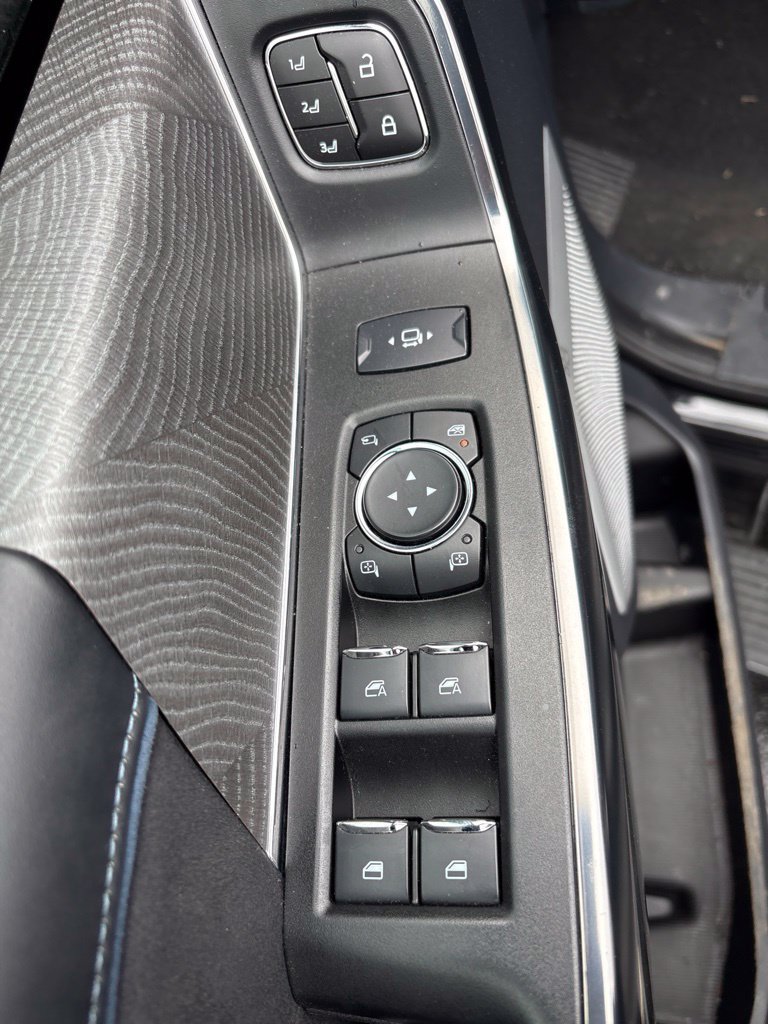 Used 2025 Ford F250 Platinum AWD/4WD image 15
