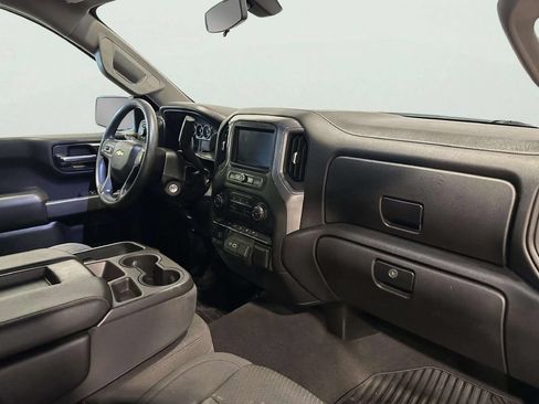 Used 2021 Chevrolet Silverado 1500 Custom AWD/4WD image 25