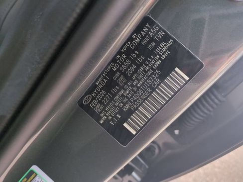 New 2026 Hyundai Elantra Limited FWD image 39