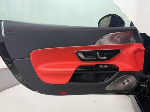 Used 2024 Mercedes-Benz SL 55 AMG 4MATIC image 7