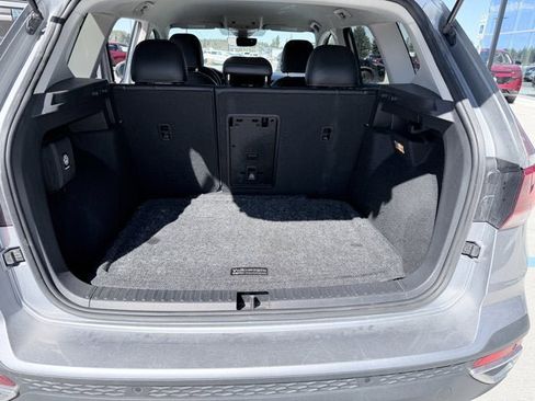 Used 2022 Volkswagen Taos SEL image 19