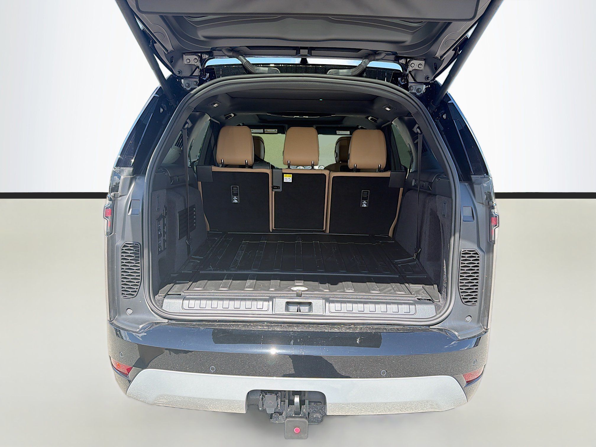 New 2026 Land Rover Discovery Limited Edition AWD/4WD image 12