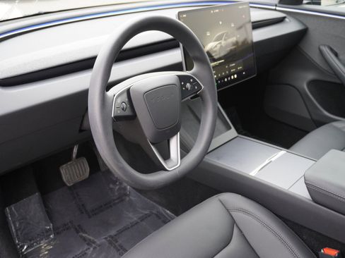 Used 2024 Tesla Model 3 Long Range image 21