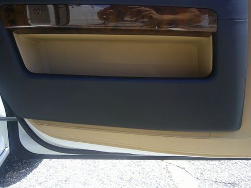 Used 2013 Rolls-Royce Ghost RWD image 71