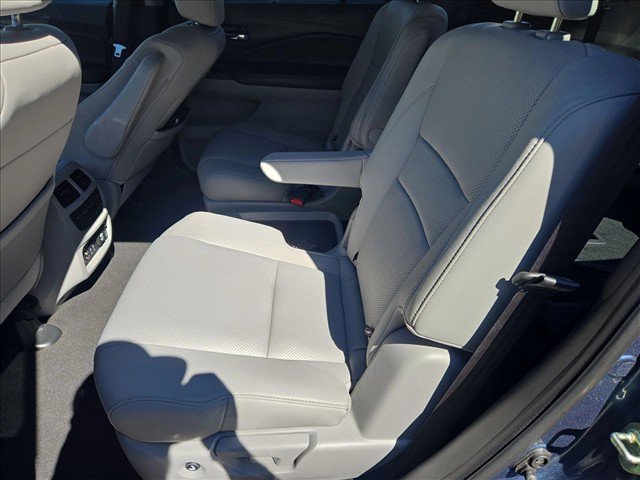 Used 2016 Honda Pilot Elite image 19