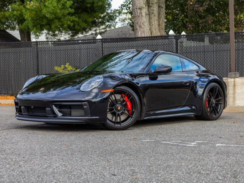 Used 2023 Porsche 911 Carrera 4 GTS image 14