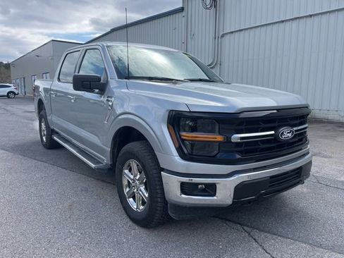 Used 2025 Ford F150 XLT w/ Equipment Group 301A Standard image 3