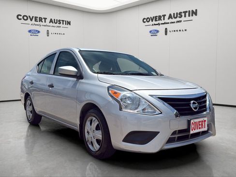 Used 2018 Nissan Versa S Plus FWD image 7