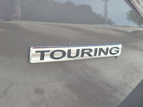 Used 2016 Honda Odyssey Touring Elite image 23