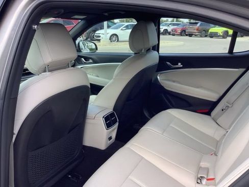 Used 2025 Genesis G70 2.5T AWD/4WD image 20