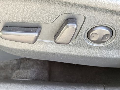 Used 2020 Kia Sportage EX w/ EX Technology Package image 18