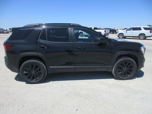 New 2026 GMC Terrain Elevation w/ Elevation Premium Package FWD image 3