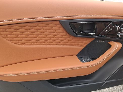 New 2024 Jaguar F-TYPE R AWD/4WD image 8