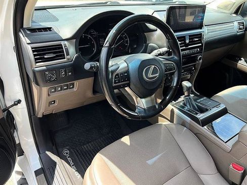Used 2022 Lexus GX 460 Premium w/ Premium Package AWD/4WD image 12